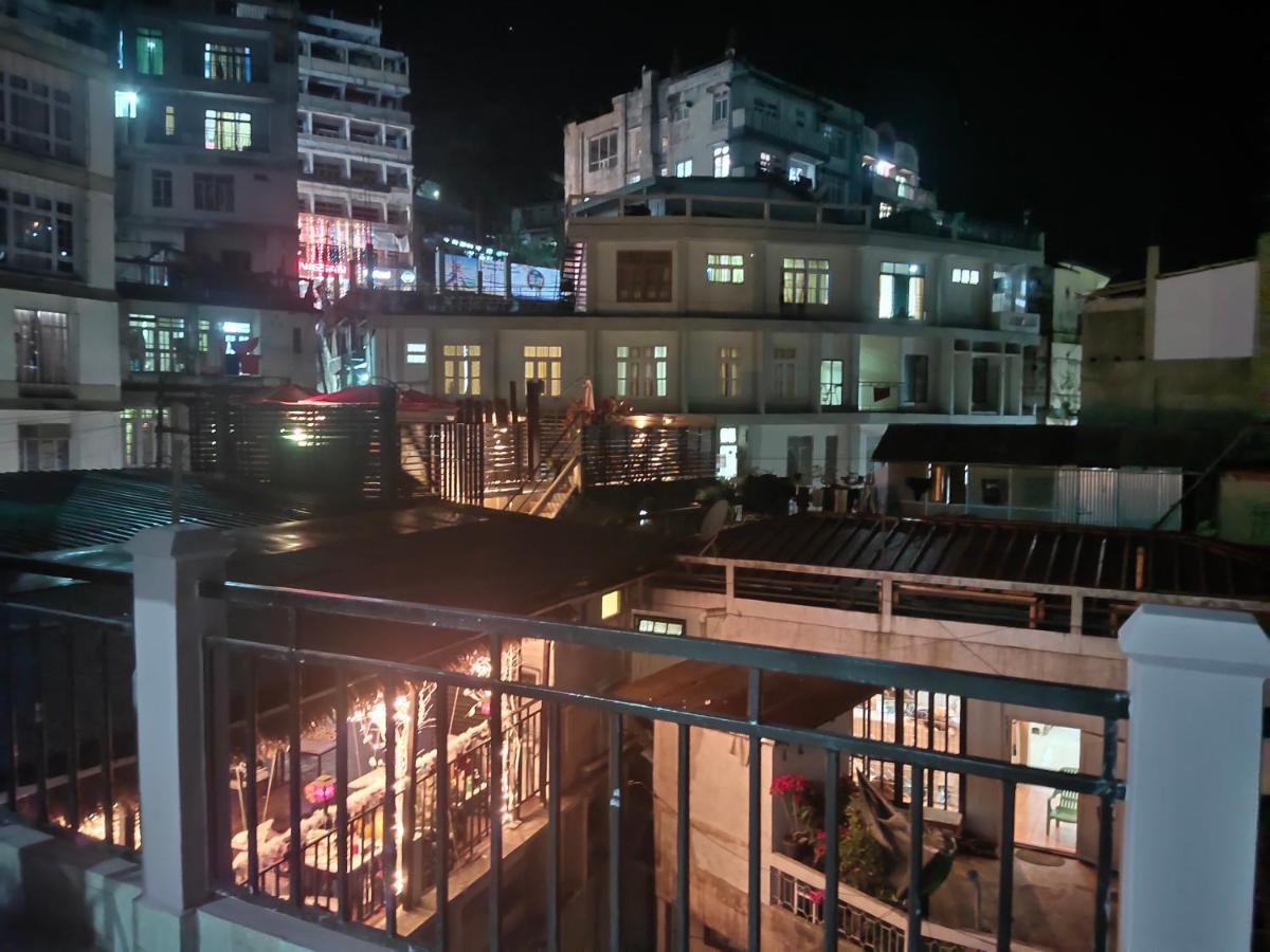 The 1998 Homestay Аиджал Экстерьер фото